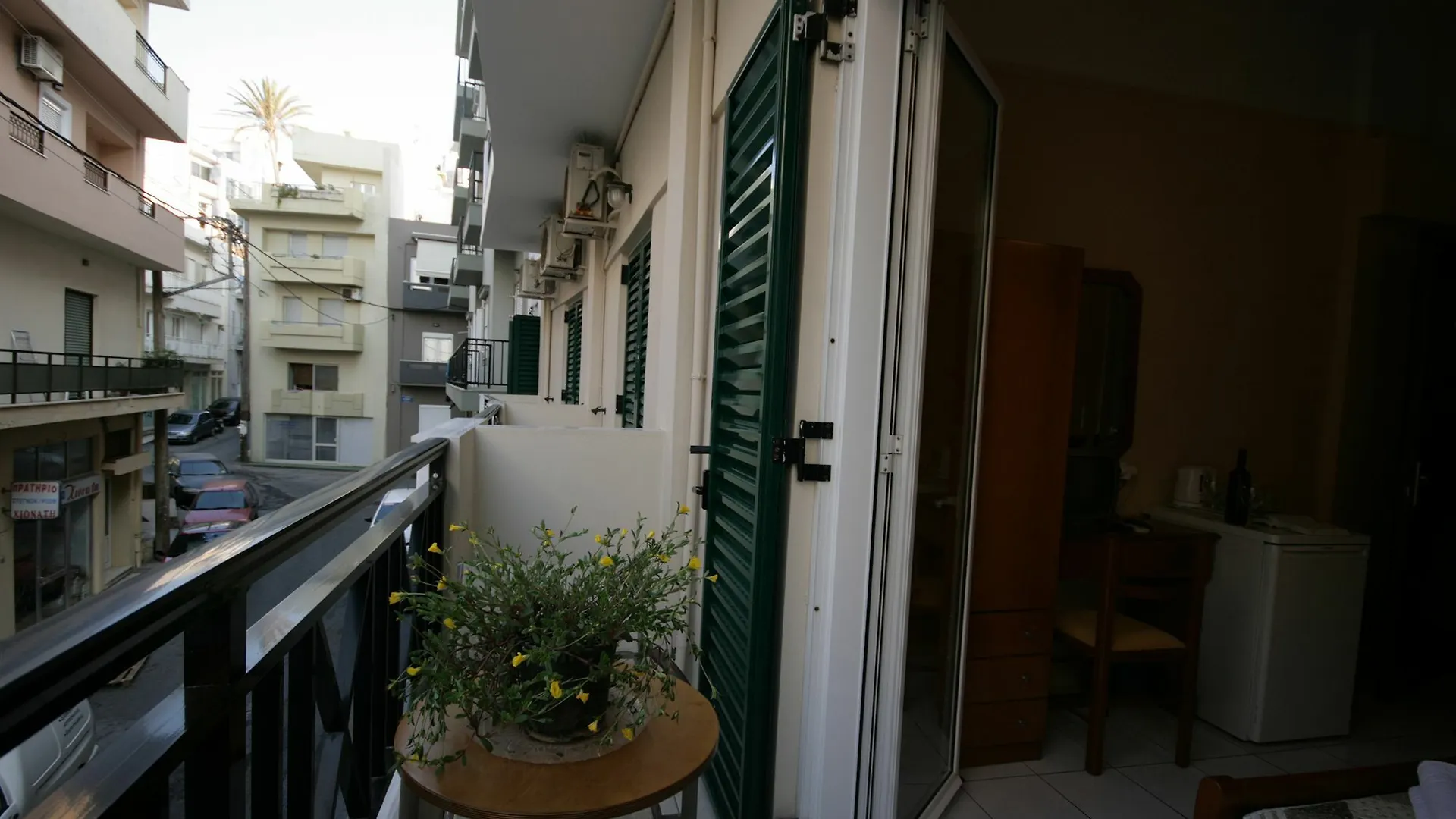 Mirabello Hotel Iraklio 2*,